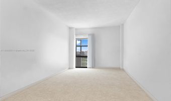 20301 W Country Club Dr PH-28, Aventura, FL 33180