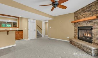 123 Liberty Ln, Banner Elk, NC 28604