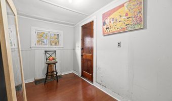 35 E Chestnut St, Augusta, ME 04330