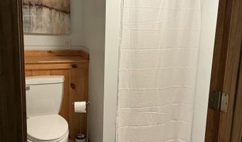 17 Prospect Mountain Rd, Alton, NH 03809