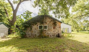 21402 Lawrence 2192, Aurora, MO 65605