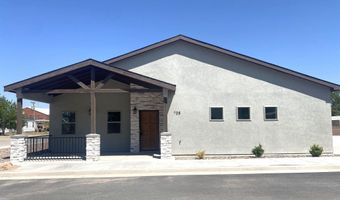 708 W Santa Fe Trl, Artesia, NM 88210