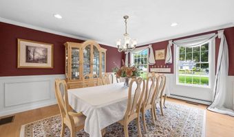 29 Weatherdeck Dr, Bourne, MA 02532