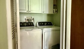 7 S Seas Ct, Barnegat, NJ 08005