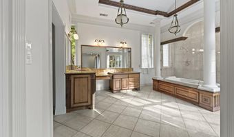 11646 N Oak Hills Pkwy, Baton Rouge, LA 70810