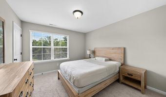 2430 Braxton Wood Ln, Apex, NC 27523