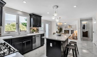 10 San Mateo Ct, Amherst, NY 14051