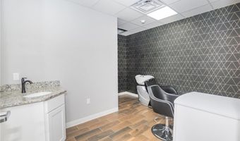 505 Atwood Ave, Cranston, RI 02920