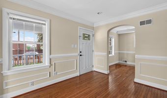 4705 22ND St N, Arlington, VA 22207
