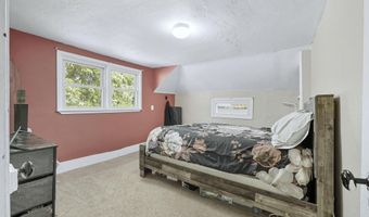 410 N Cedar St, Auburn, IN 46706