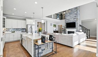 214 Stoneridge Ln, Adams Twp., PA 16046