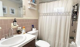 214 Franklin St, Bristol, RI 02809