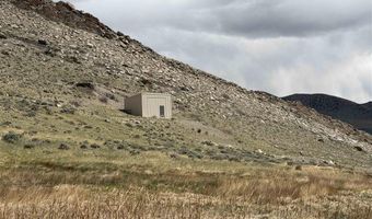 635 Road 8VC, Clark, WY 82435