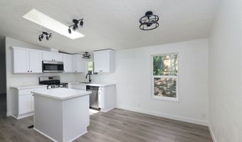14849 S APPLETON Dr 161, Oregon City, OR 97045