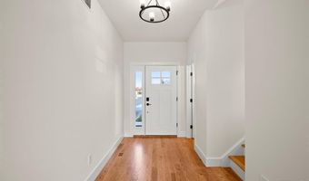 14 Fieldstone Ct 14, Bethel, CT 06801
