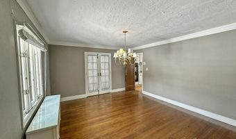 112 Oxford Pl, Bergenfield, NJ 07621