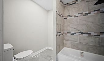 5 Ambridge, Ambridge, PA 15003