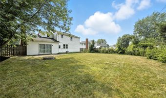 292 Oakbrook Dr, Amherst, NY 14221