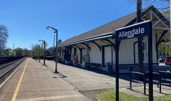 1503 Whitney Ln, Allendale, NJ 07401