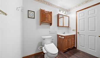 5390 Savannah Dr, Ashtabula, OH 44004