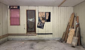 21 7th St, Auburn, ME 04210