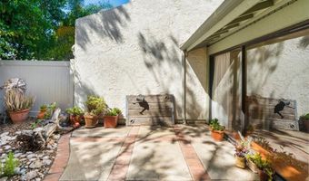 5249 Colodny 8, Agoura Hills, CA 91301