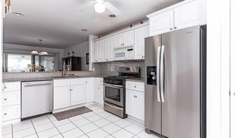 2 Stevenson Way, Narragansett, RI 02882