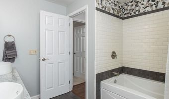5 Heidi Ln, Bow, NH 03304