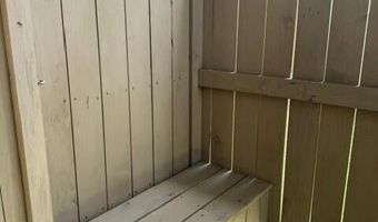102 W Dobbs St, Atlantic Beach, NC 28512