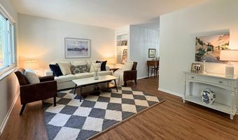 285 Brookside Dr, Ann Arbor, MI 48105