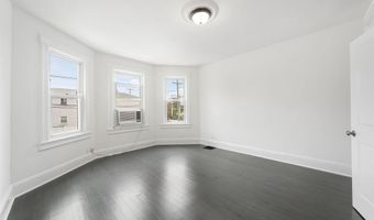 52 E 48TH St, Bayonne, NJ 07002