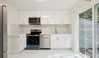 14 South St 12, Danbury, CT 06810
