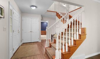 326 Greentree Ln NE, Ada, MI 49301