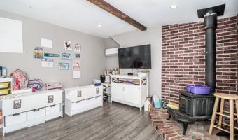 20 Puritan Valley Rd, Brookfield, CT 06804