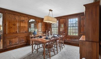 21 Greybirch Rd, Andover, MA 01810