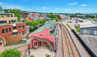 1 Steele St, Burlington, VT 05401