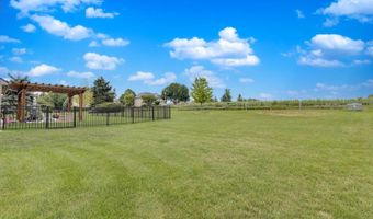 420 Fairway View Dr, Algonquin, IL 60102
