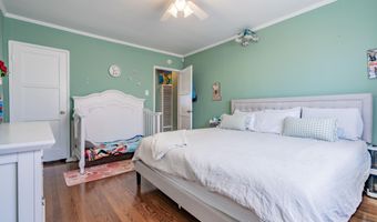 5924 S Fairfax Ave, Los Angeles, CA 90056
