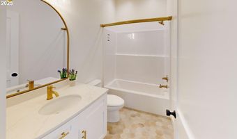 1346 NAUTICAL HEIGHTS Dr, Brookings, OR 97415