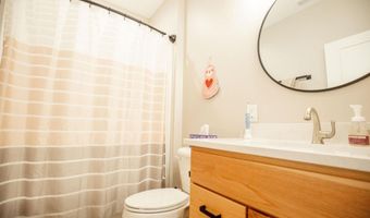 2320 Eastland Dr, Algona, IA 50511