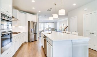 1318 S QUINN St, Arlington, VA 22204