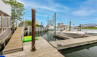 555 N Maryland Ave, Atlantic City, NJ 08401