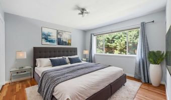 5003 SENTINEL Dr 22, Bethesda, MD 20816