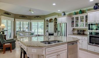 3190 Montcastle Dr, Aiken, SC 29803