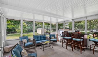 1424 Ash St, Alexandria, MN 56308