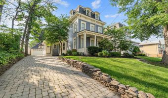 829 AVENUE C, Bayonne, NJ 07002