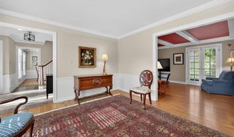 1351 Rusticview Dr, Ballwin, MO 63011