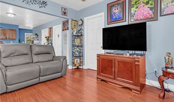 818 W 104th, Los Angeles, CA 90044