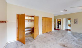 1802 Crystal Dr, Albert Lea, MN 56007