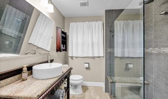 13 IRON Cir, Reading, PA 19607